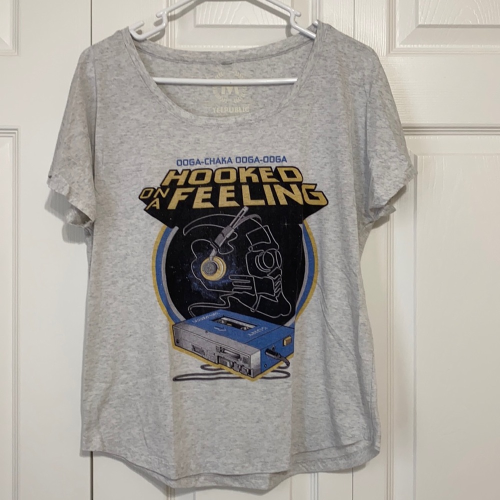 3/$10 ❤️❤️❤️ Hooked on a Feeling Women’s Dolman Sleeve Tee
